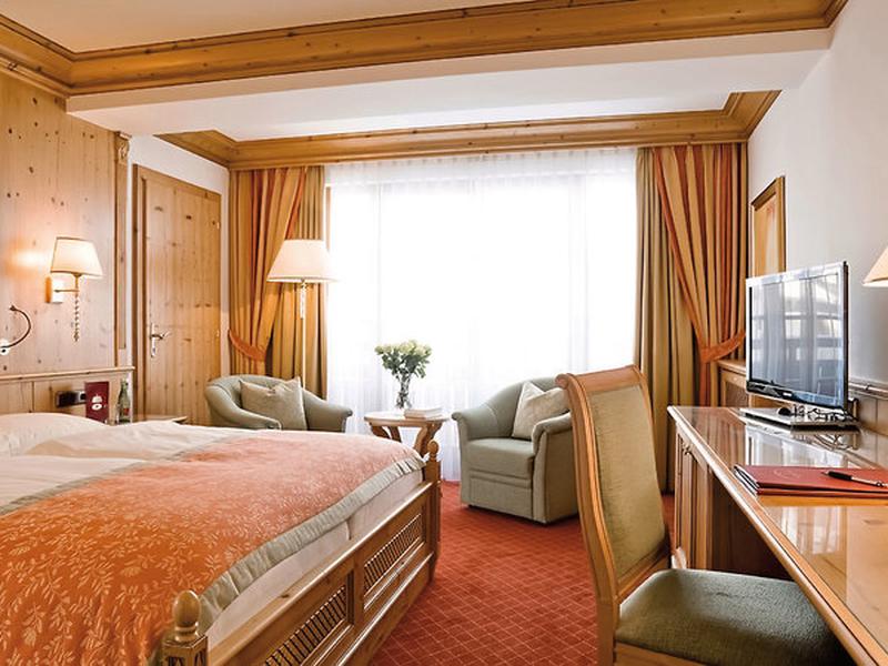 4560F42E0E9A74D05D9420E6F4A23BBD