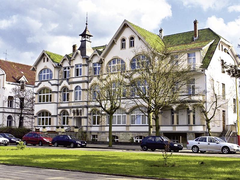 6BDFFF4C92E4E87BDB7018D806A6484E