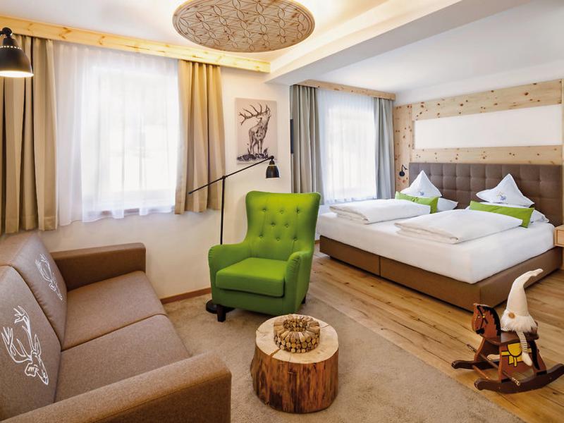 D5271919495EA9A4BD09E2AA68583D36