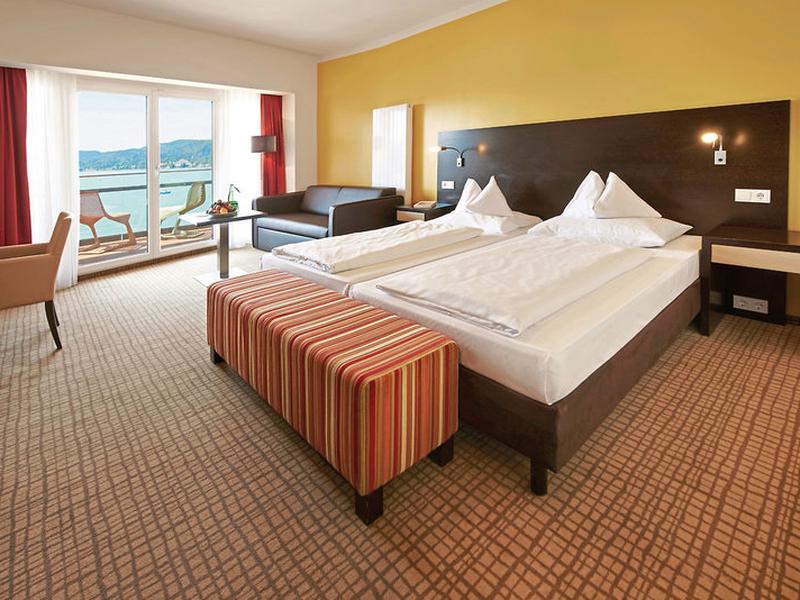 CBFD95A462036BA4040E762AD30609AA