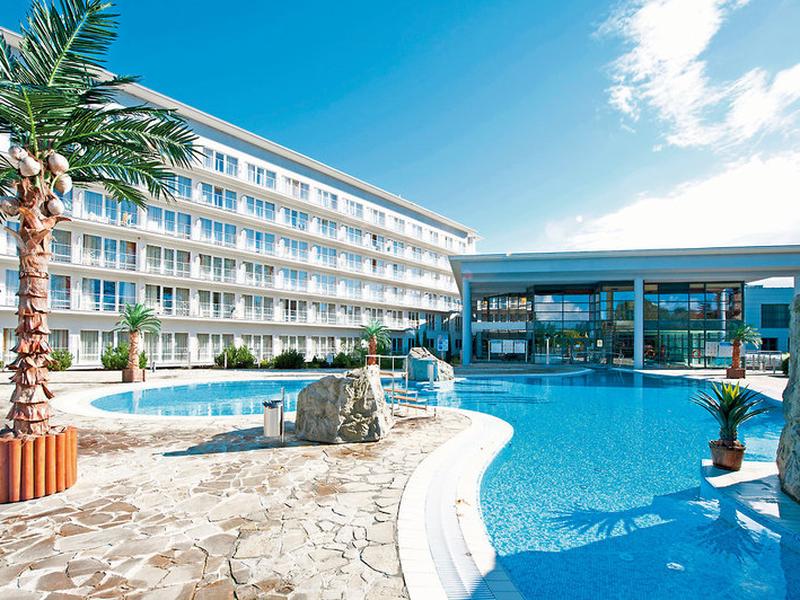 16C35A8F7279C8268F436BA9FE0BA82C