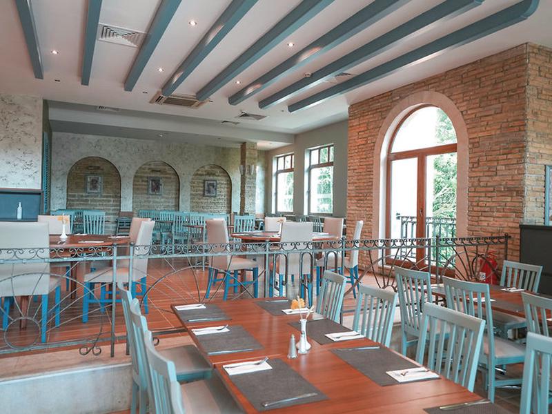 21F0CA2A383F78B9DE02631AFB24200F