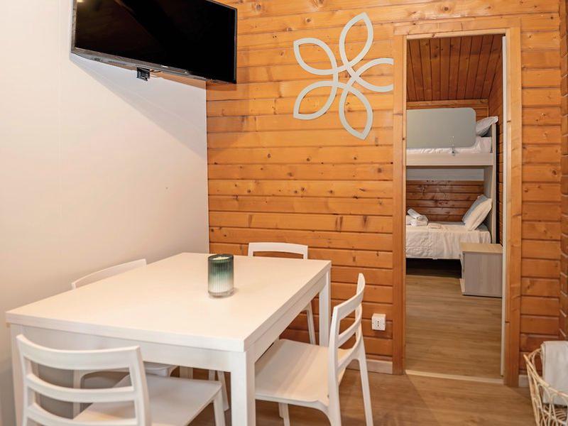 04C0751F6768F81DCEBFE839B20E2C39