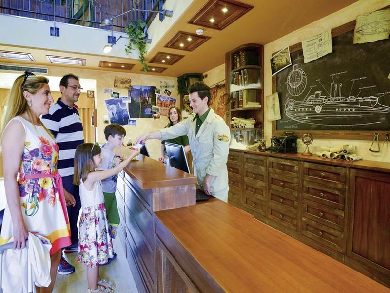 67450EEA78D9924AF8954A3C7E5C15DC