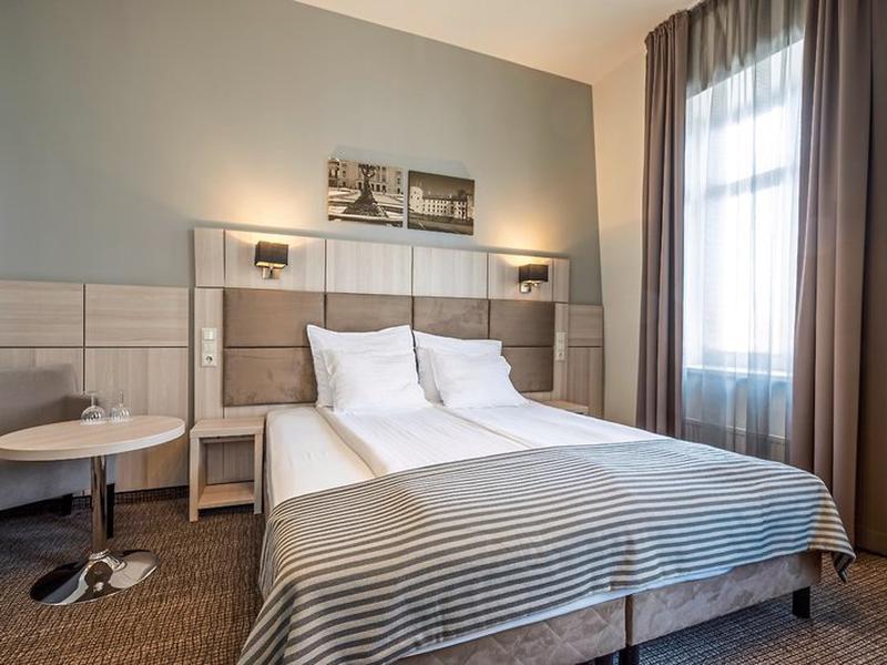 E1565DD0D3AFFE034E95B4706FFC0113