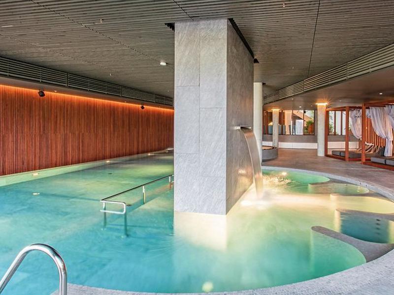 6E910FD04F6378687F97D725424EFD97