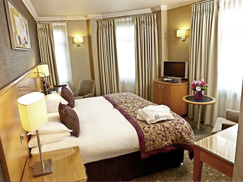 2BBE543FDE063B79F79A27AAA276B541