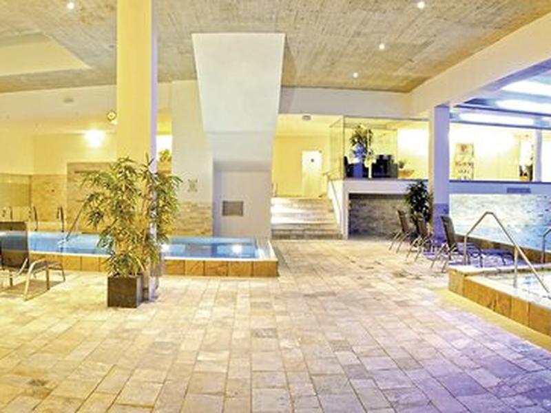 228FF7BF2172967E2A450AC41D16B0BB