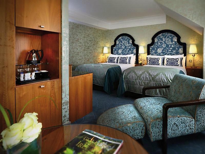 C6CF7D7E175A47D6995114C0B7CCF00D