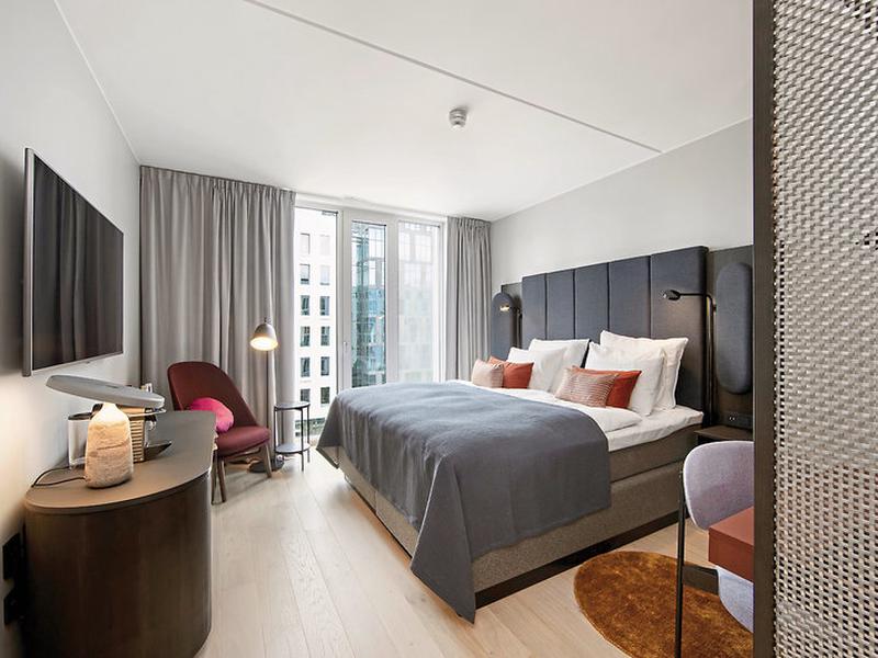 1422019DEBA43C78D83215A69982BDE4