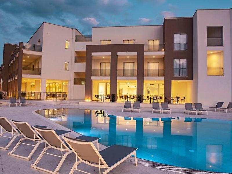 EBE2FBB8D3BB1015093047420E98074F