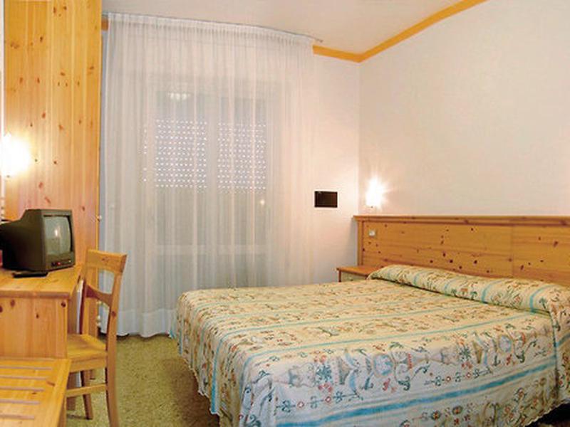 35DFF9E9909D440F8EF2741BA8FD43D1