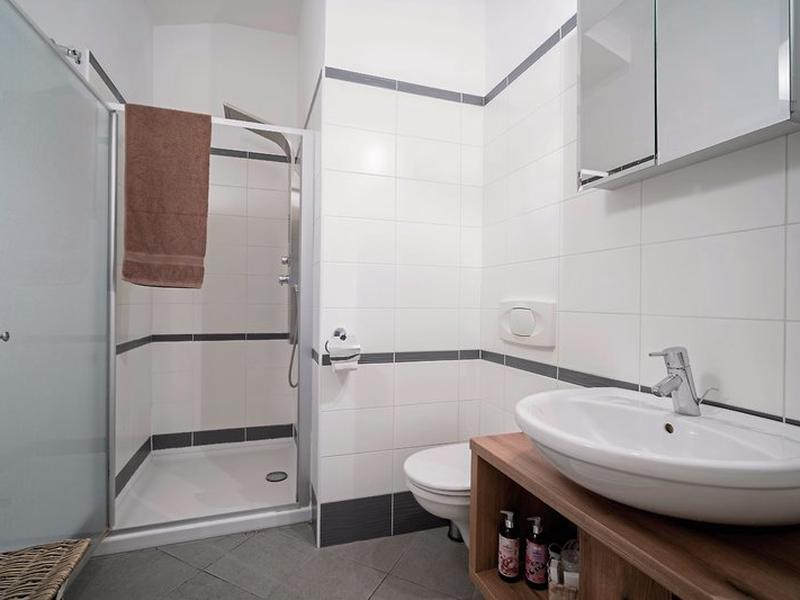 C0E21867818D1C775291FD8C676F53AC