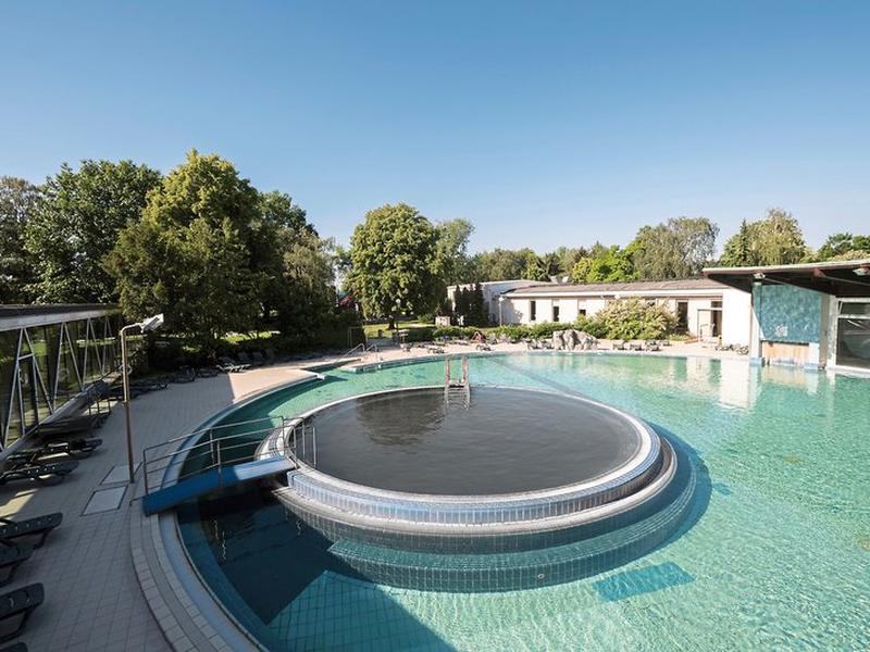 3A12428A257AF441916790E5C5C4D7F8