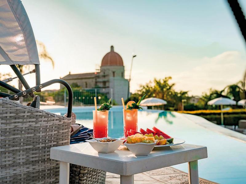 1EC2A6F726A9F4434E33A1140BF71104