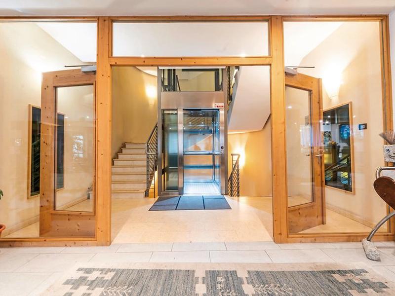 BB126BD8428E8DCA1CB635A45BC11482