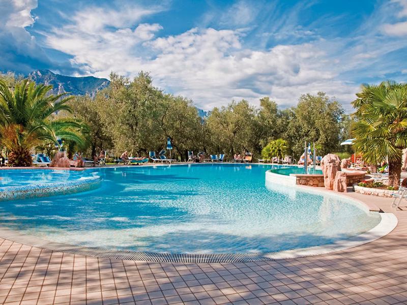 F195596A54DB58A8352157B6D7A5C83F