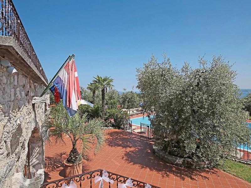 FFDDB345A860AB609271C2FFAE6C1716