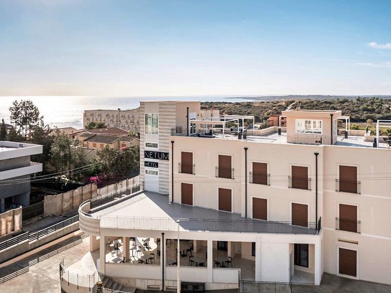 61F9F1137DB27941B88B8329E13E40A4