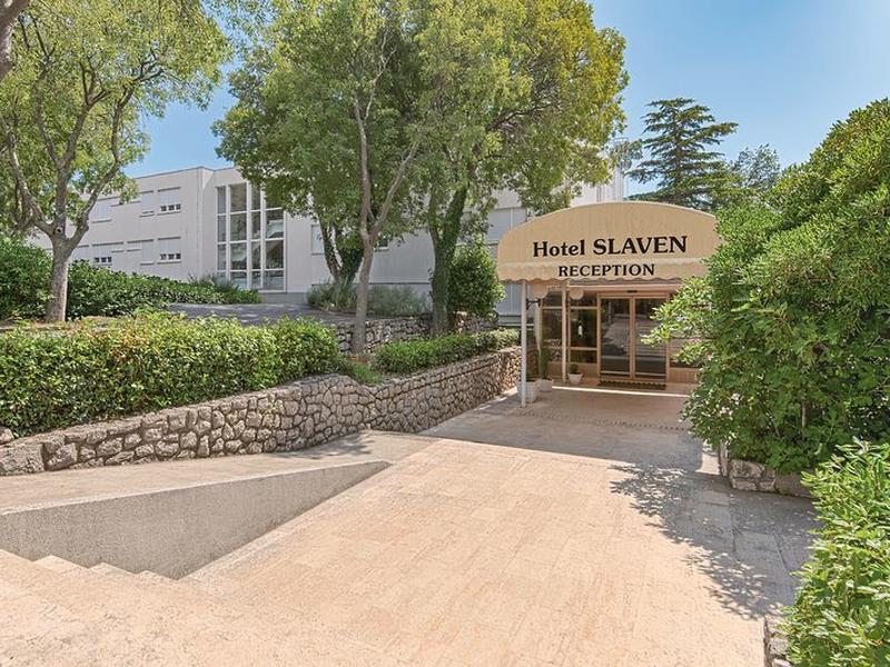 CF3616C4D60FC0AA08BFC40C756CFC5A