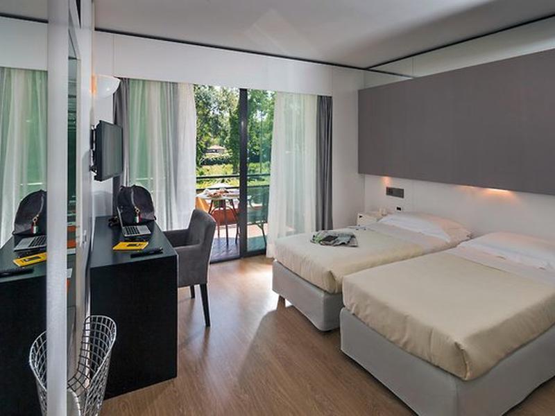 61EA55A6058E1206AD3E3119D2F8E1EE