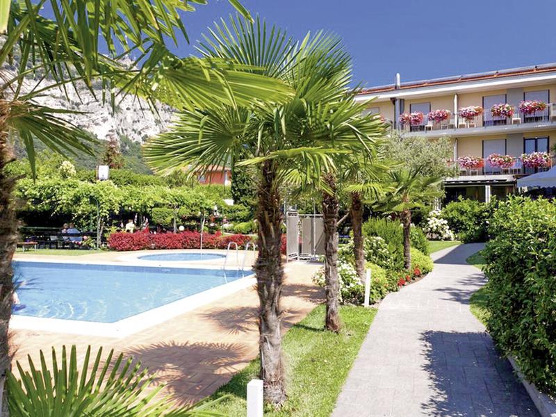 51F9BCE5B3E4530DA39A01722E9728A9