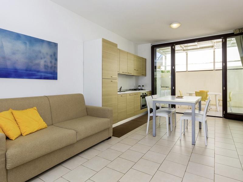 0EF033CB2DC885B01690F539227E14DA