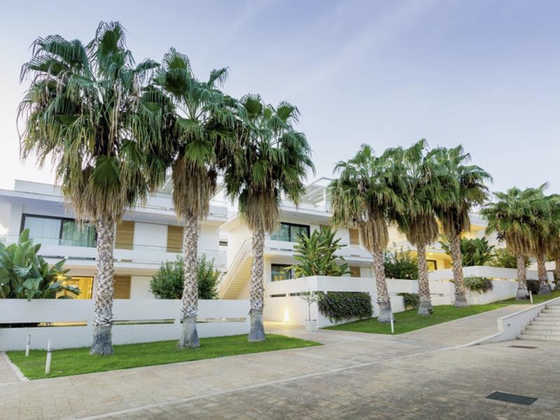 B8BF1E21B0253F7488F82858C8C60246