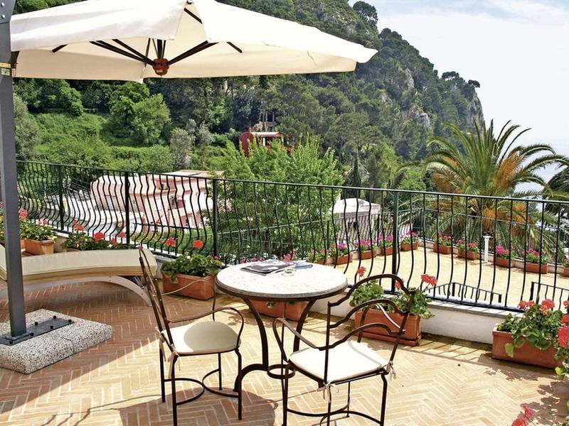 20D5A3F6F8100DFC43457AE2083B5948