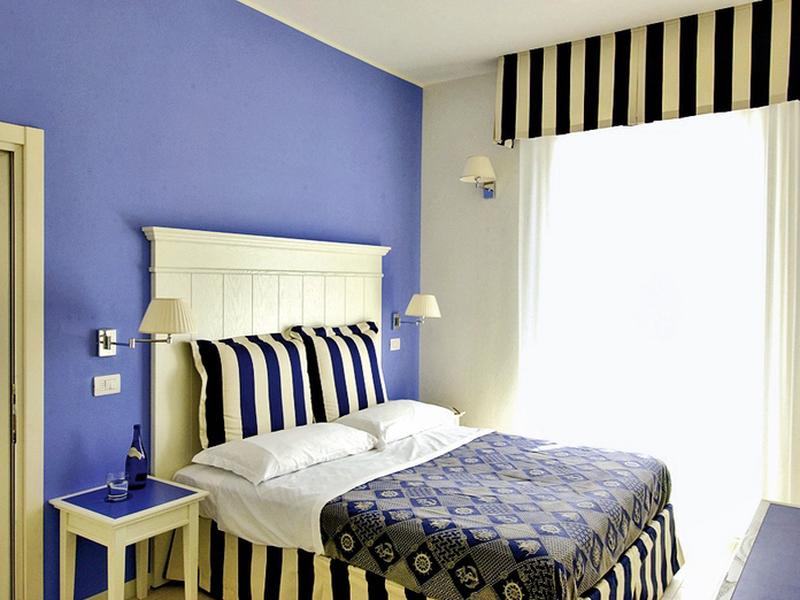 F2A6811A72D33EB2E5E461622EF68A25