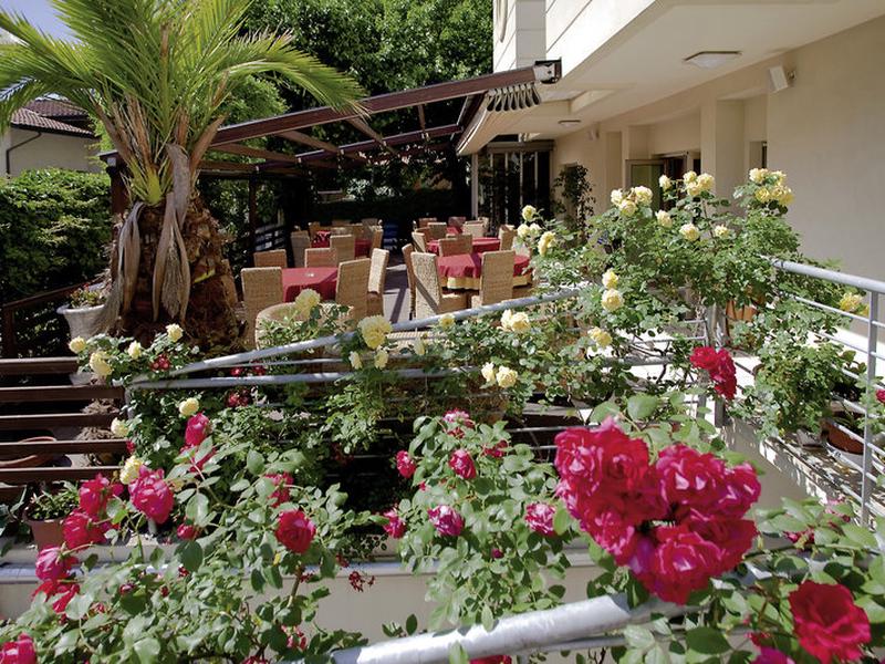 4DFECDBFC0707800D405D50B0CA3A44C