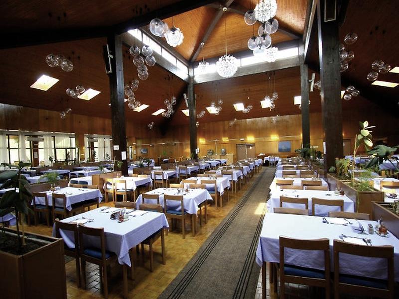 1ADAE20C2F39DEF92B60B44F6338430C