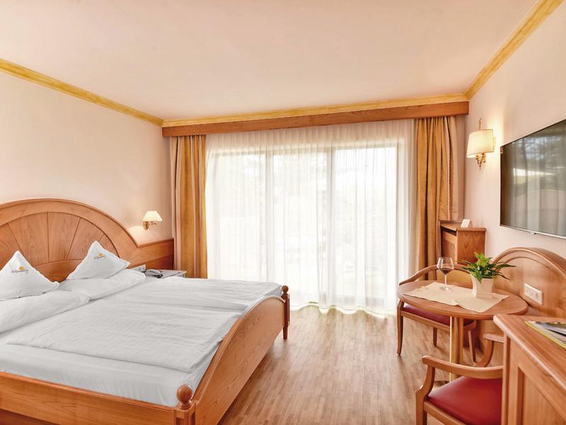 EC6EB433FD89F937EF4F28CACF05A460