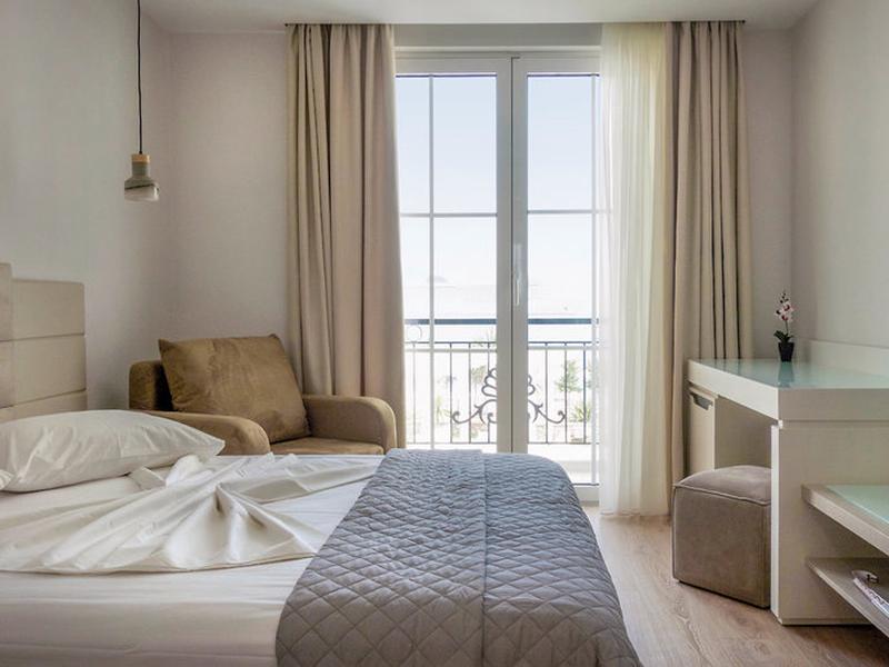 FAA111E21B594DC09FCE404933474664