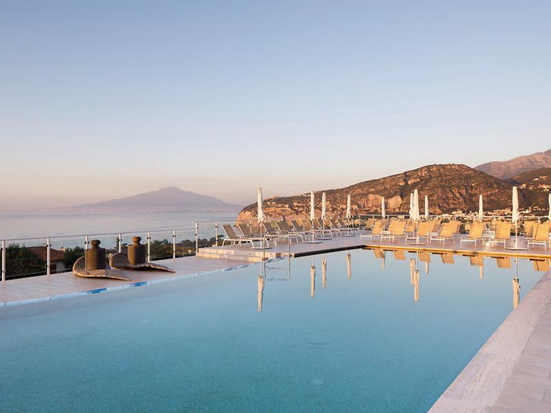 6CB08EE91BEAD99B09C300A69CEEEF92