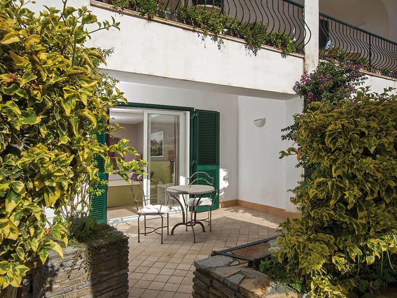 4E266486B6B7596190F8F27B9B840099