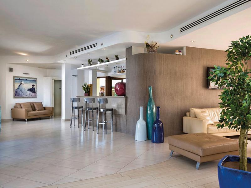 E37F35CC287758F2A5850A7796A29A08