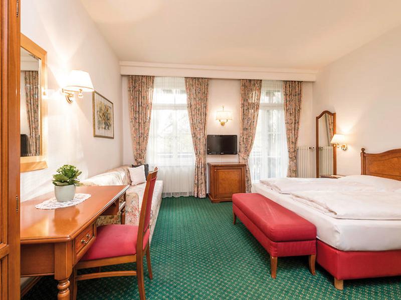 DEE7FCEC7E06FF08D8F366DDA0B229BD