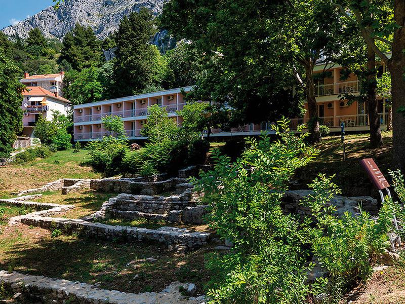 39B32F58453BDB01764FE1F1B9C44FA7