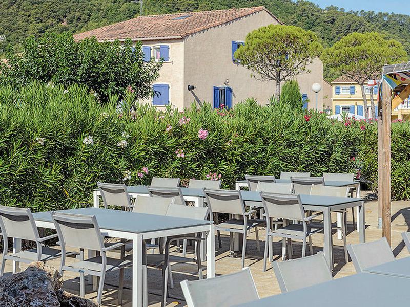 779B2DDDE0B1C3DE8E047C82AE1B228C