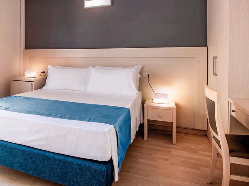 1E943AD022ADD3940A02A438613D4528