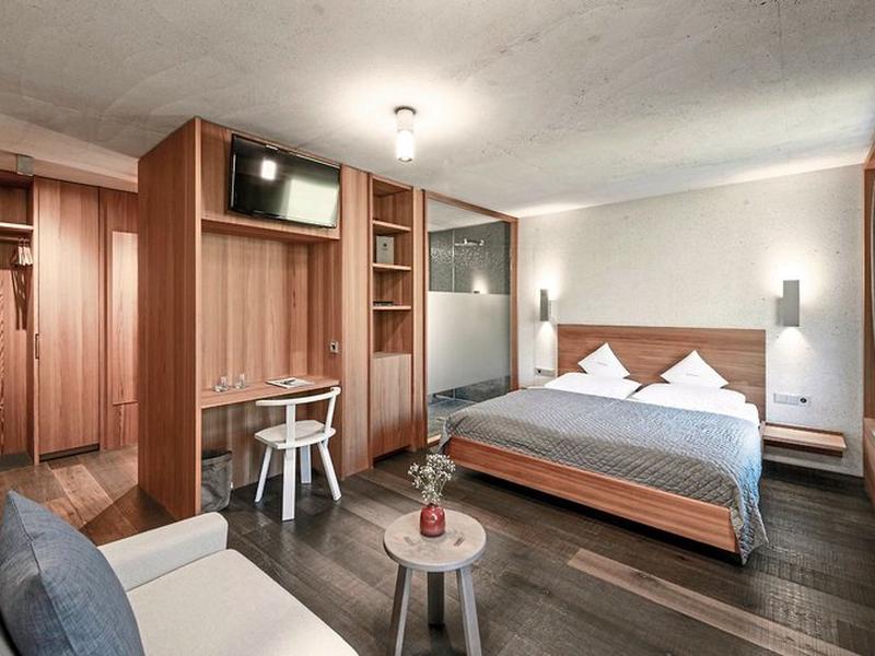 7E443B832B9B54317560075FBB892D2E