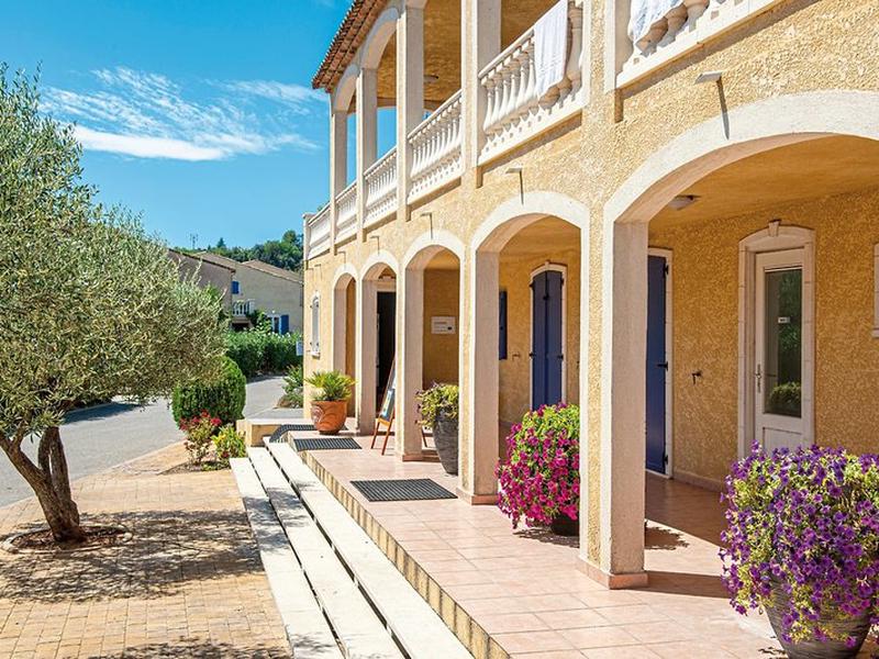 B876BC2C7A344D8A097DD58F7C59A678