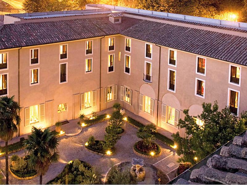 97B8445CE7F0DDFBB53A5F005BFE7B7D