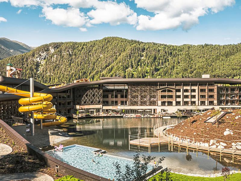 F329992149FF3DCE70757E159933B8DA