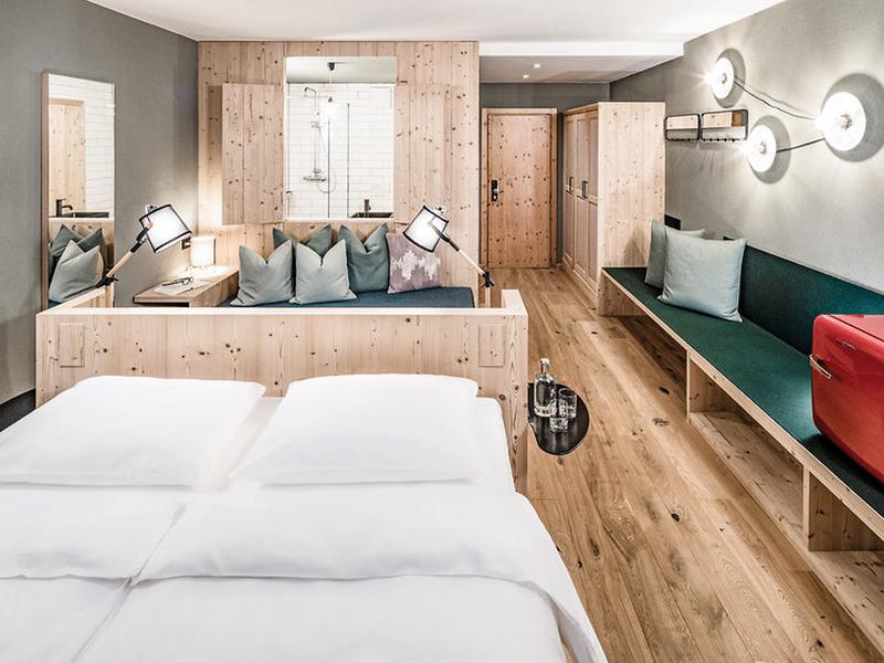 0DA39CDE95730DCA5268054663619357