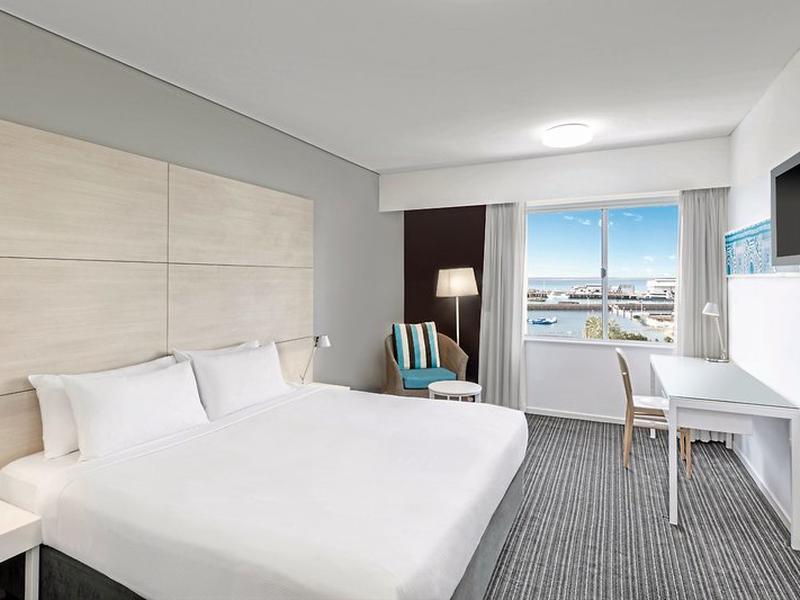 66AE8BDE5B08C3838AA3CE9E57167E52