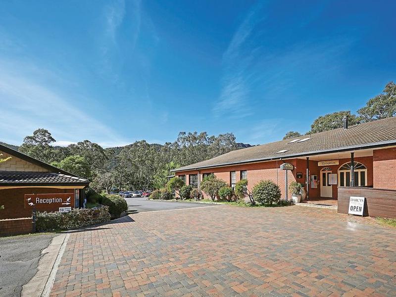 A85A73B348D8A9F6F1E0C8452E9D9CCF