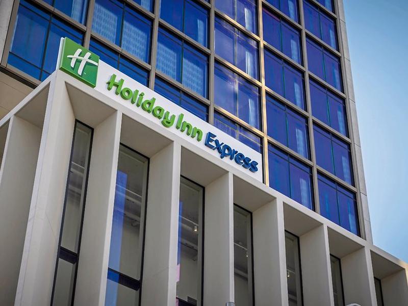 EB67D36E1463506D23BC52B1A14C49CC