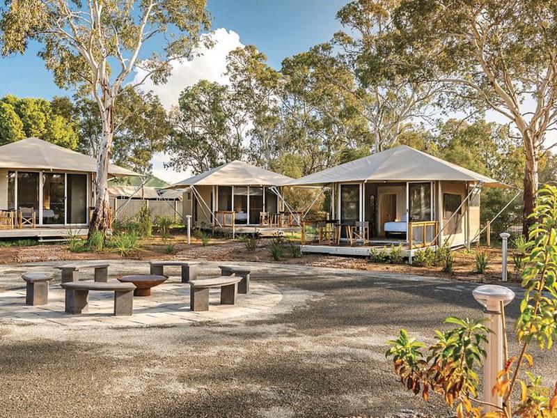 A9FA98EE10FF5EC35E061A5551C83130